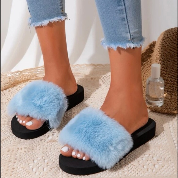 ONE DAY SALE! 🏷 BABY BLUE FLUFFY SLIDE SLIPPERS - Picture 3 of 4